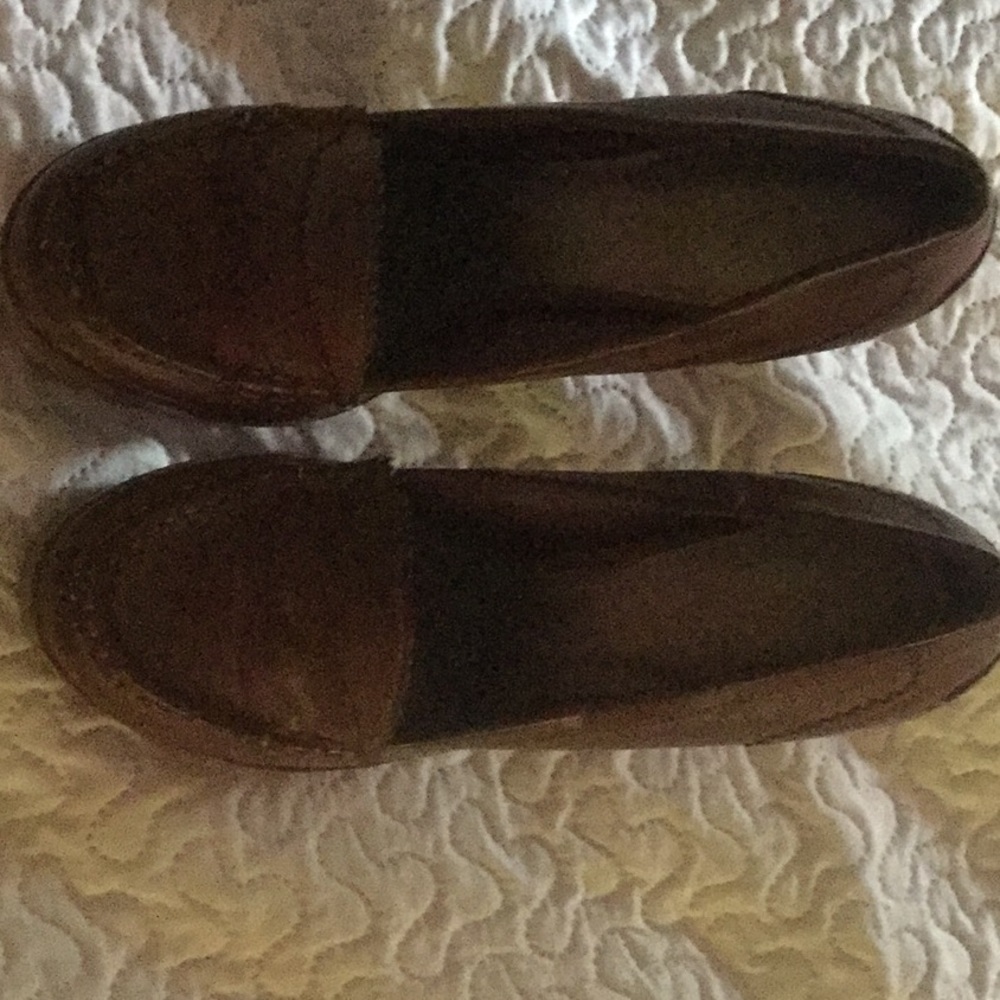 Brown heeled loafers